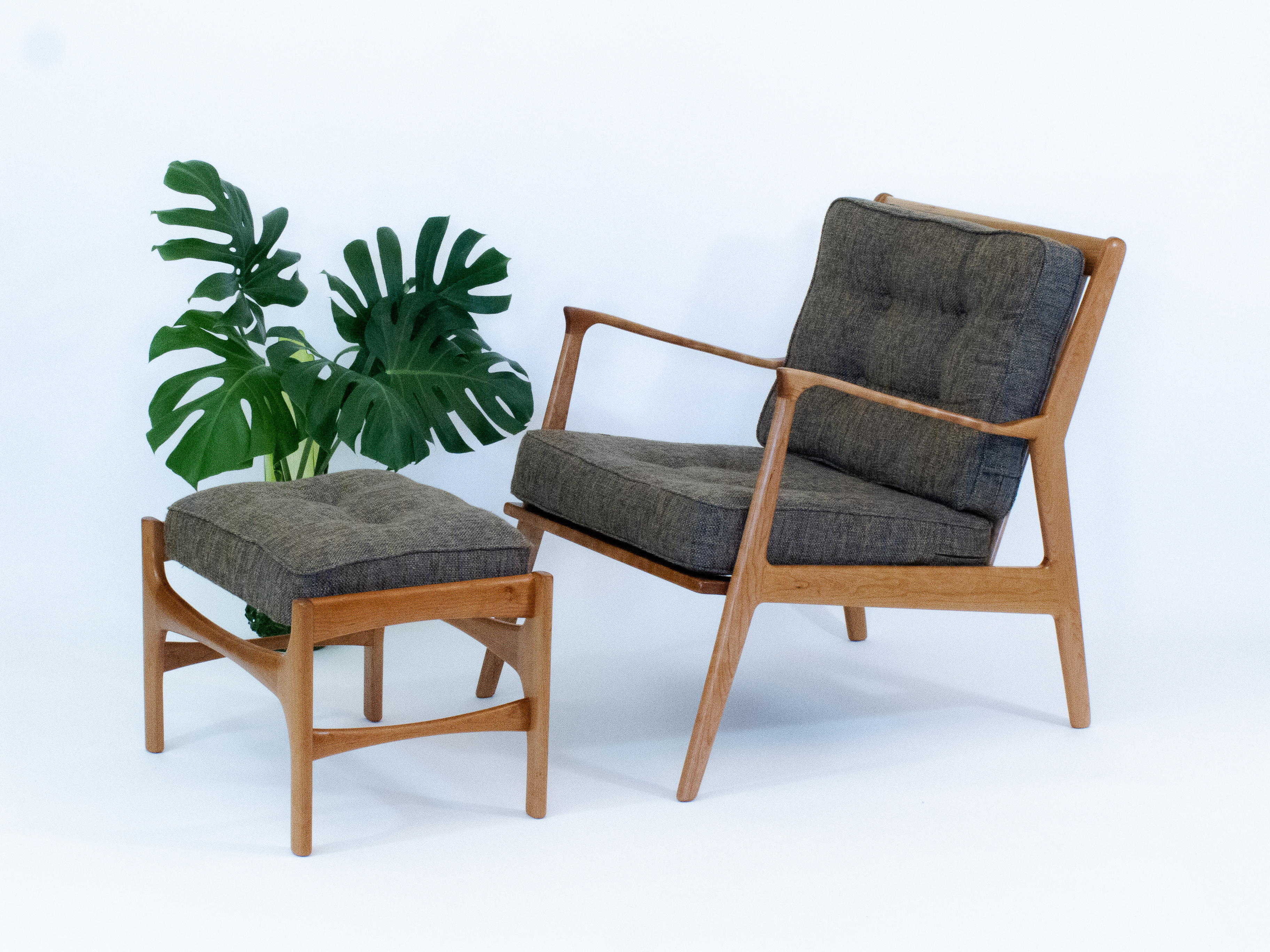 Lounge Chair - Free Hand Woodwork